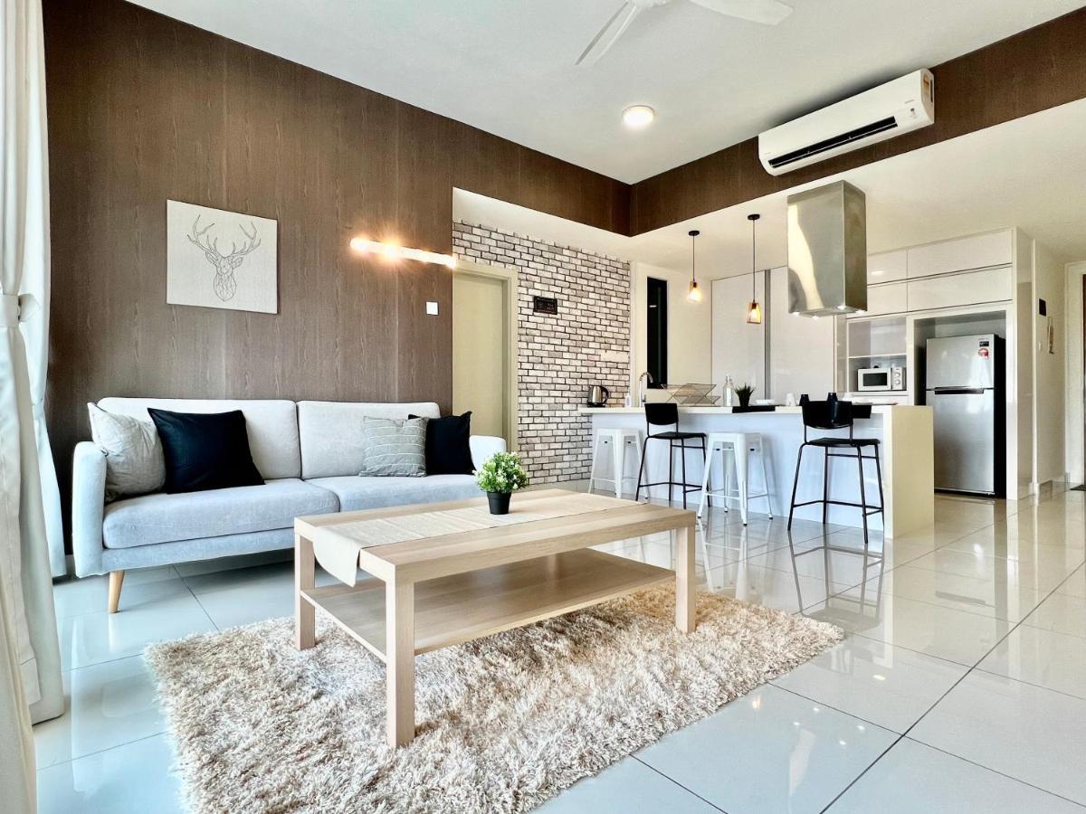 Royale Cottage Midvalley Netflix Pools 4 Pax 新山 外观 照片