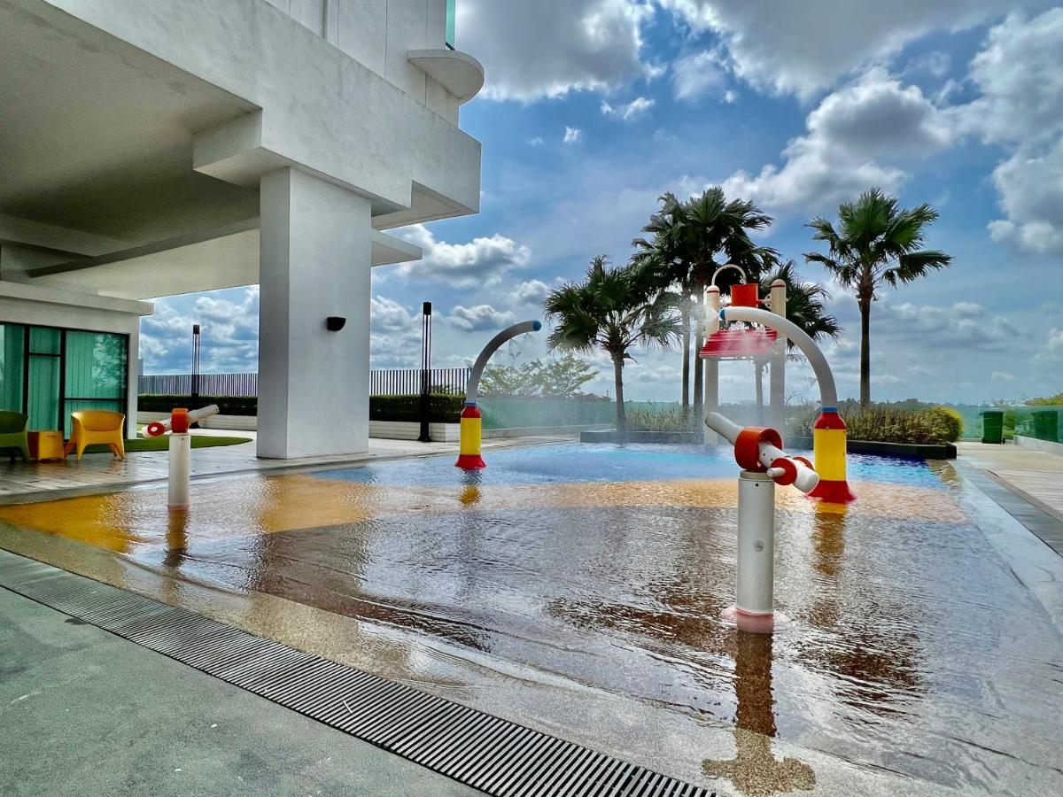 Royale Cottage Midvalley Netflix Pools 4 Pax 新山 外观 照片