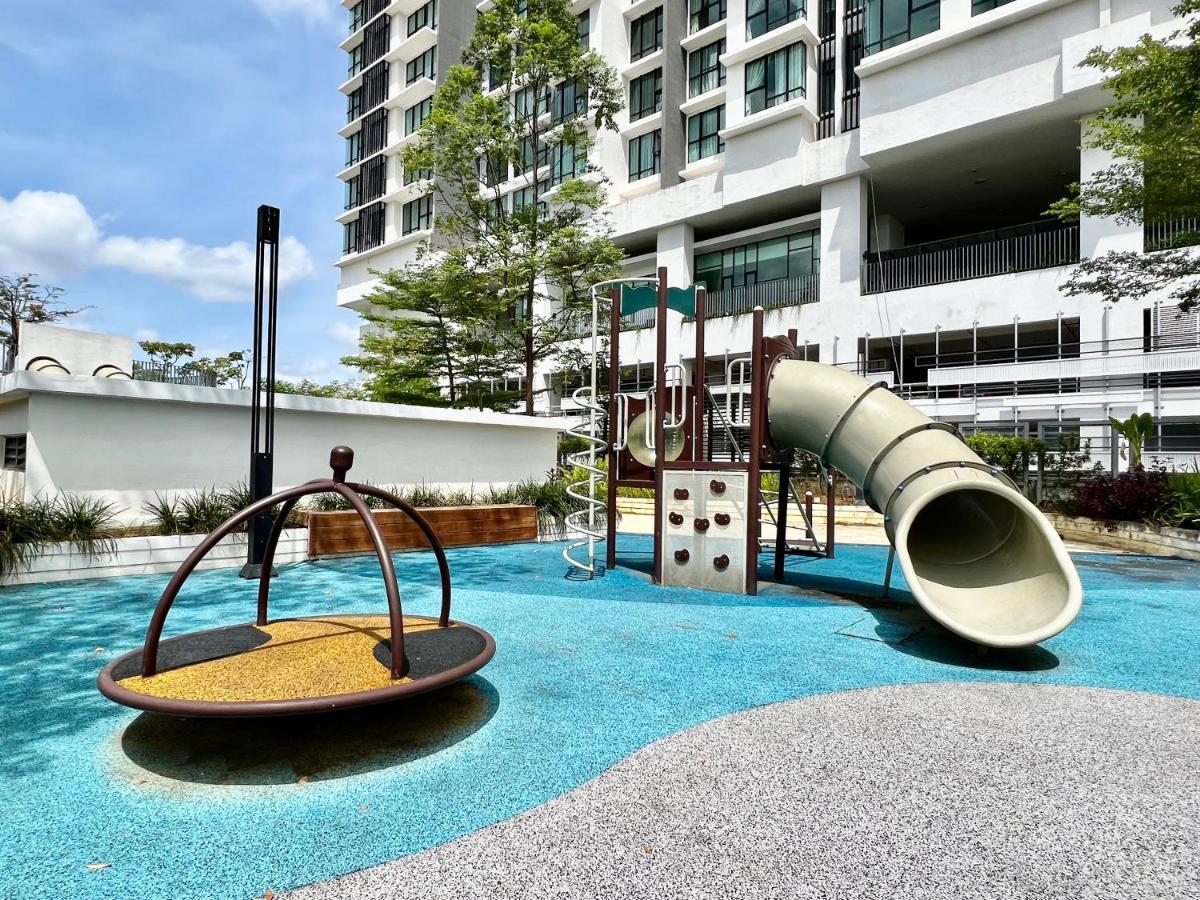 Royale Cottage Midvalley Netflix Pools 4 Pax 新山 外观 照片