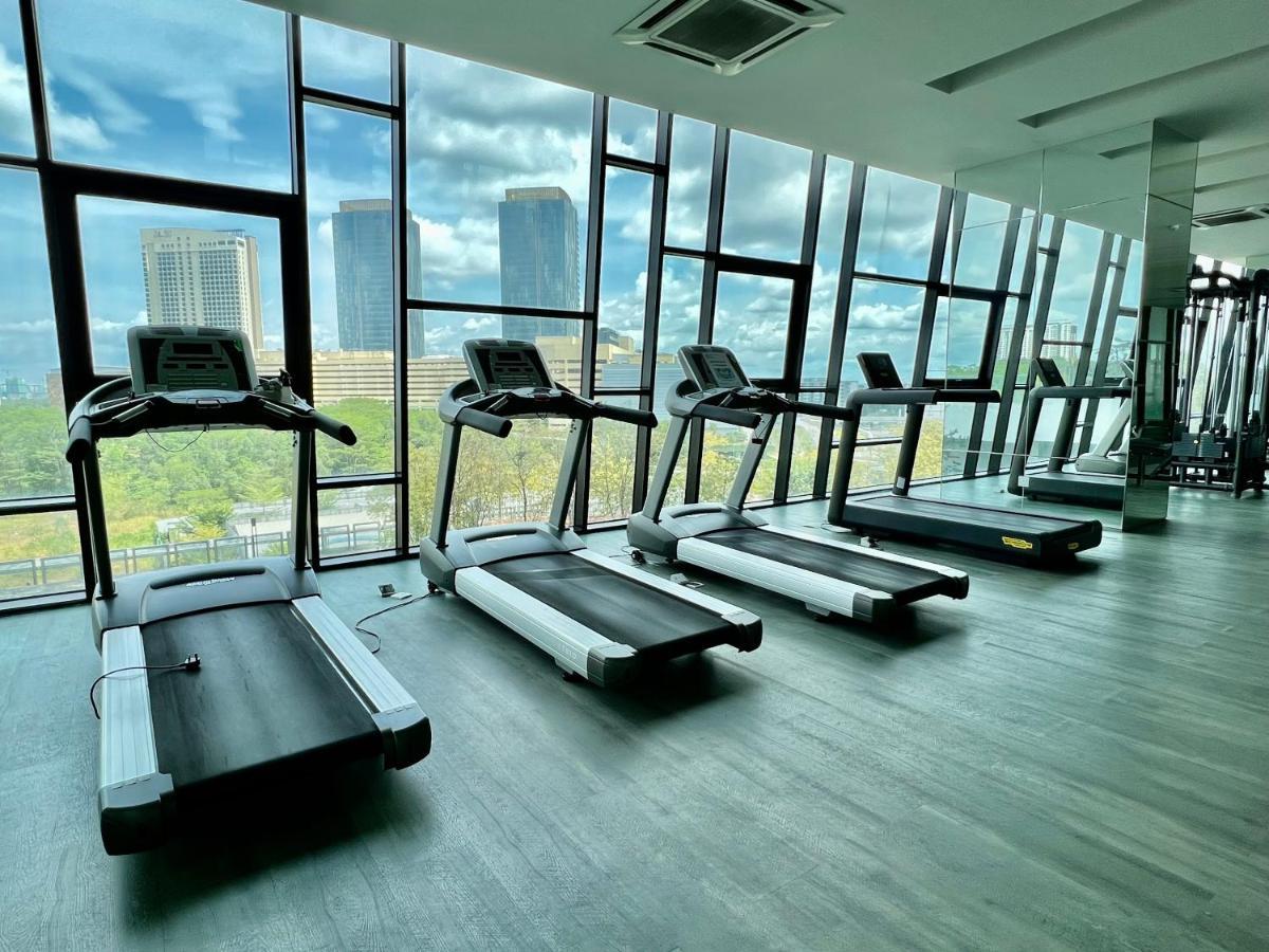 Royale Cottage Midvalley Netflix Pools 4 Pax 新山 外观 照片